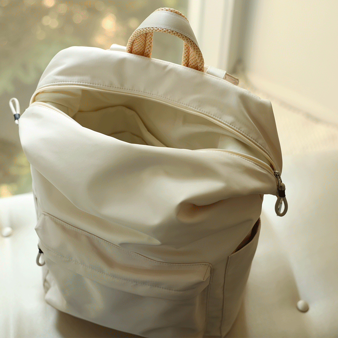 Karma Backpack GIF of 12 cup o noodles packed inside